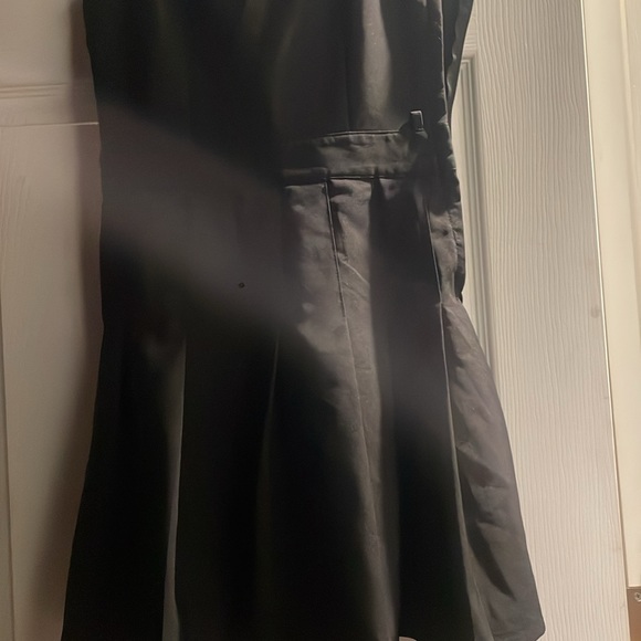 H&M Black mini dress with pleated details size 4 - Picture 2 of 8